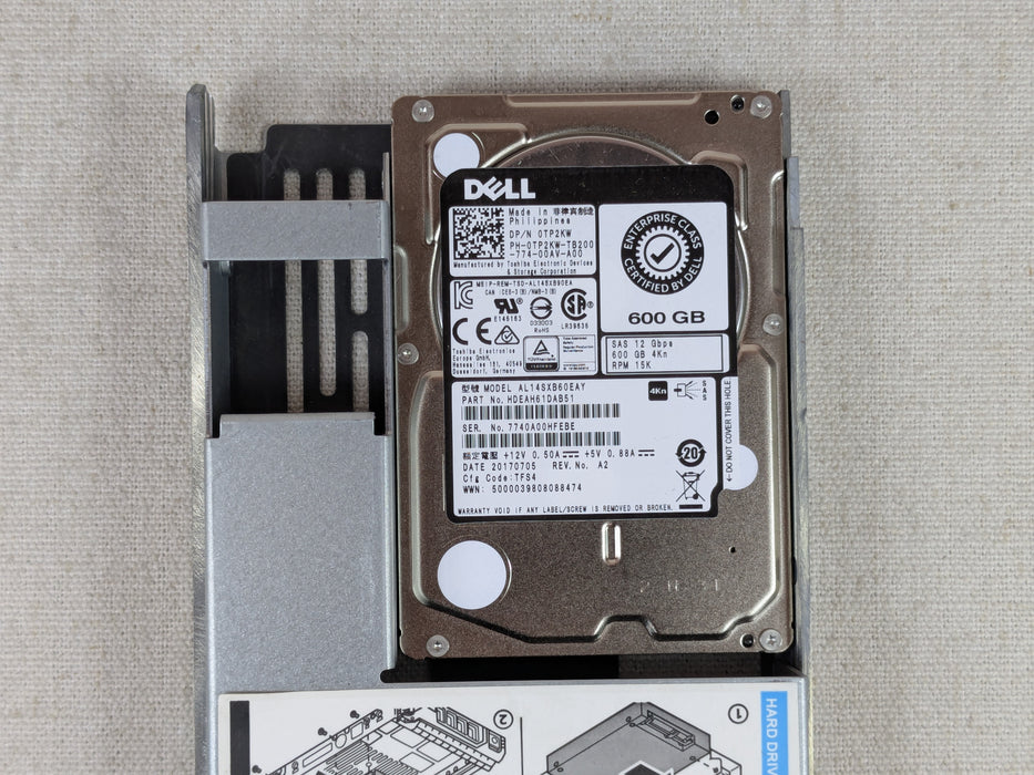 Dell TP2KW 600GB 15k 12Gb/s 2.5" SAS Hard Drive AL14SXB60EAY in 3.5” 13G Tray