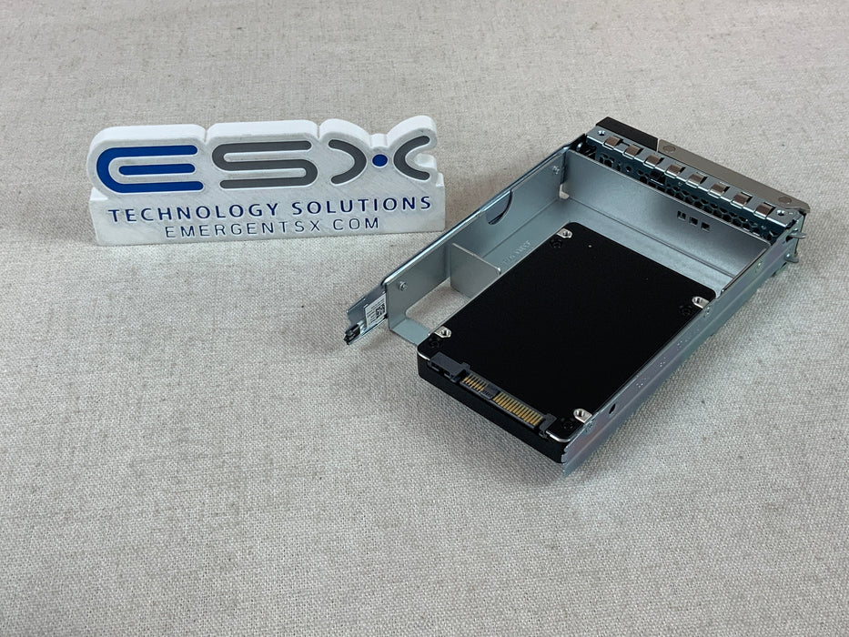 Dell GW8T1 800GB 12Gb/s 2.5" SAS Mix Use SSD MZILT800HBHQAD3 w/ 3.5" 14G Tray