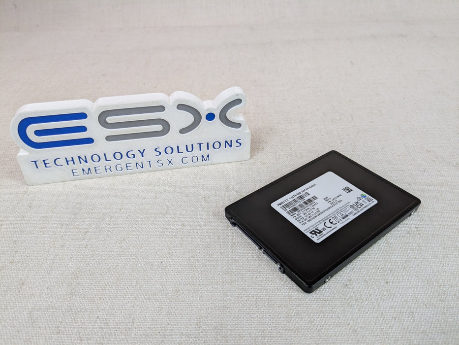 Samsung MZ7L31T9HBLT-00AAZ PM893 Series 1.92TB 6Gb/s 2.5" SATA SSD