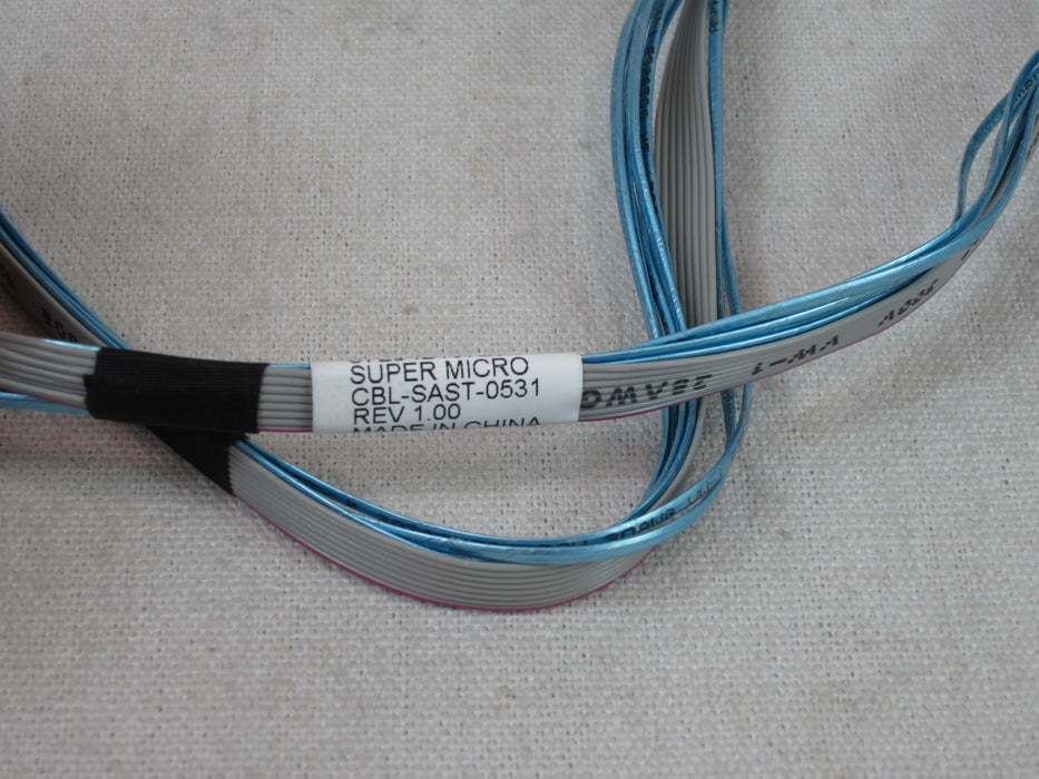 Supermicro CBL-SAST-0531 .8M MINI-SAS to MINI-SAS SFF8643 Internal Cable