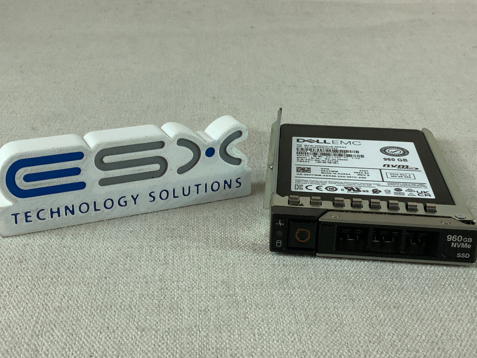 Dell 6HYWM 960GB U.2 NVMe Gen 4 RI 2.5" SSD MZQL2960HCJR - 98% health