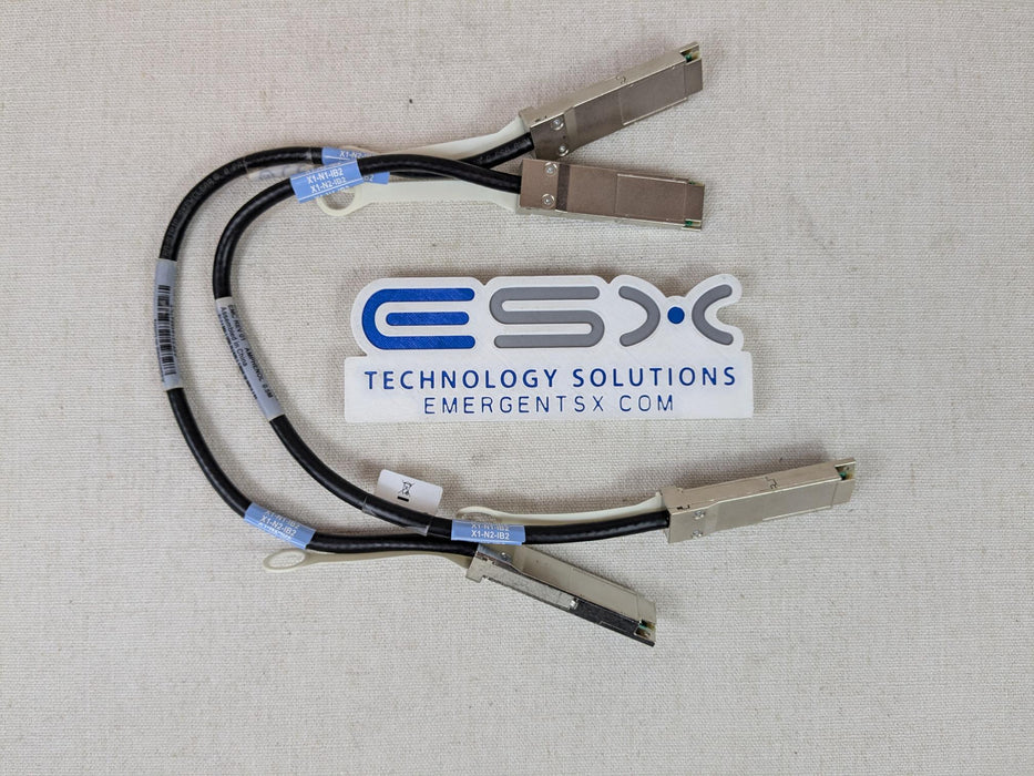 Lot of 2 - EMC 0.5M QSFP-QSFP Passive Direct Attach Cable 038-004-326-01