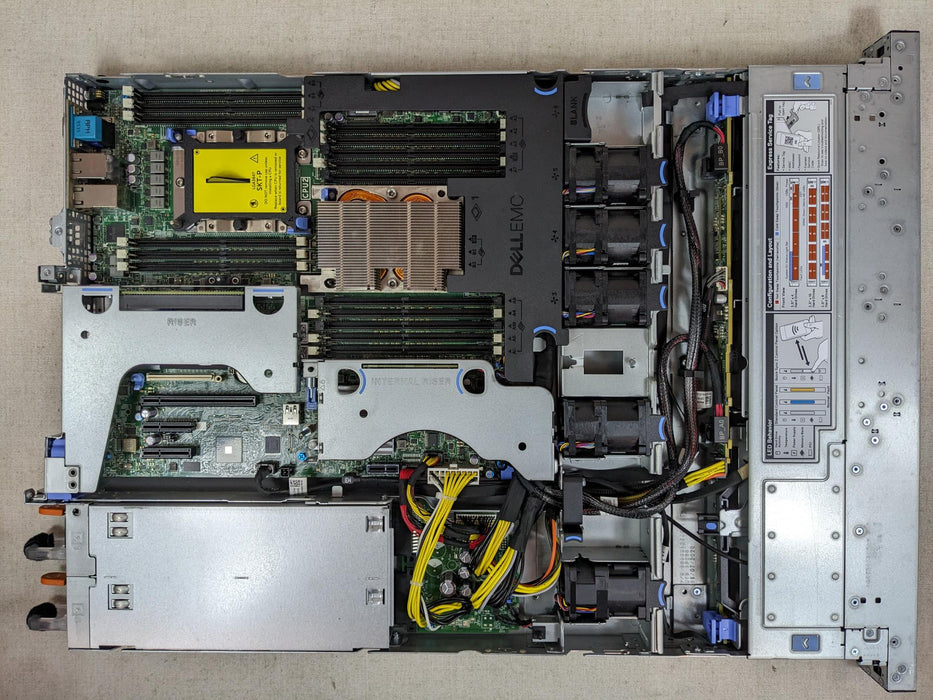 Dell PowerEdge R440 8x 2.5” 1U Barebone CTO Server 2x Heatsink 2x 350W PSU