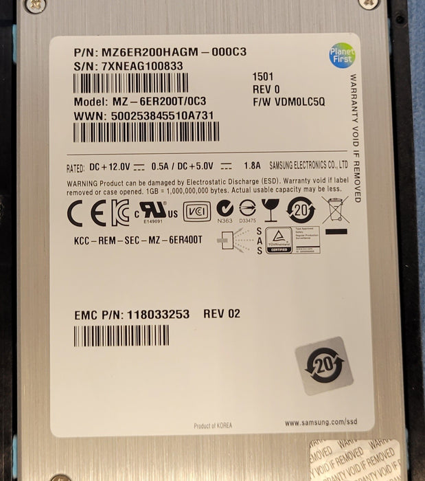 EMC V4-2S6F-200 - 200GB 2.5″ 6G SAS SSD Hard Drive 005050523