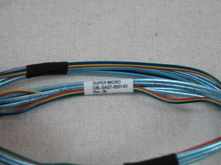 Supermicro CBL-SAST-0531-01 .8M MINI-SAS to MINI-SAS SFF8643 Internal Cable