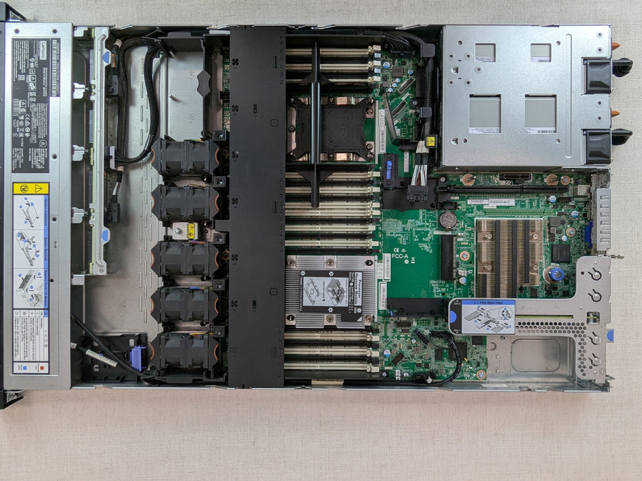 Lenovo SR630 1U 8x SFF CTO Server – 1x Heatsink, 2x 550W, 01PE933 System Board