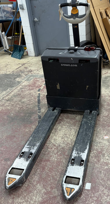 Crown WP3035-45 4500lb. Electric Pallet Jack | Not working or Parts
