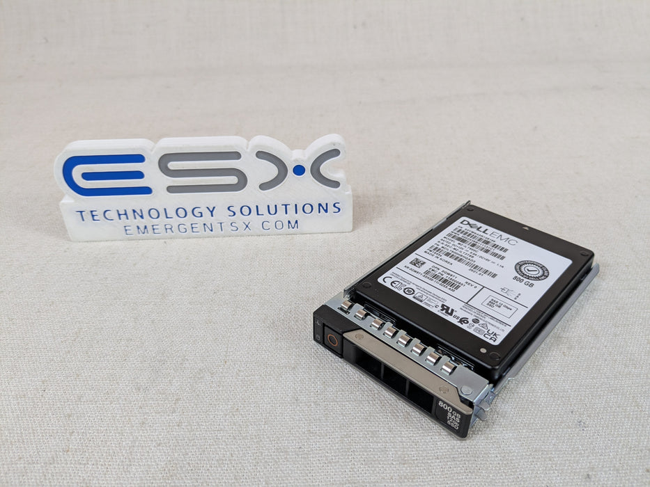 Dell GW8T1 800GB 12Gb/s 2.5" SAS Mix Use SSD MZILT800HBHQAD3 w/ 14G Tray